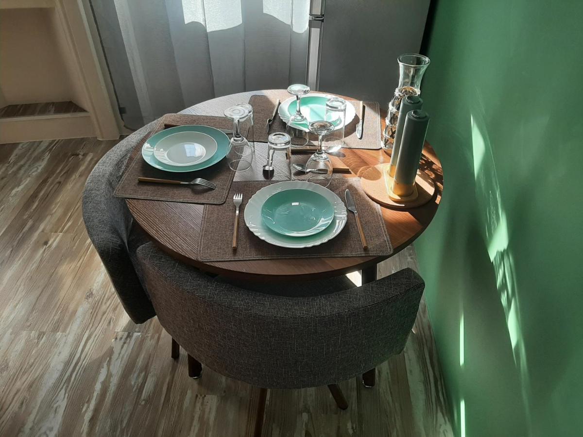 APT T2 COSY de 40 à 50 M2 Idéal pour un déplacement PRO  Les IRIS Bourg-Saint-Andéol Extérieur photo