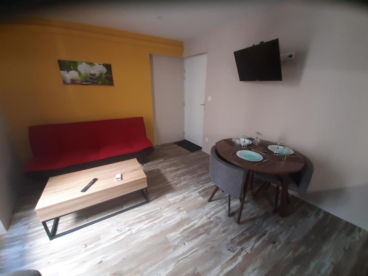 APT T2 COSY de 40 à 50 M2 Idéal pour un déplacement PRO  Les IRIS Bourg-Saint-Andéol Extérieur photo