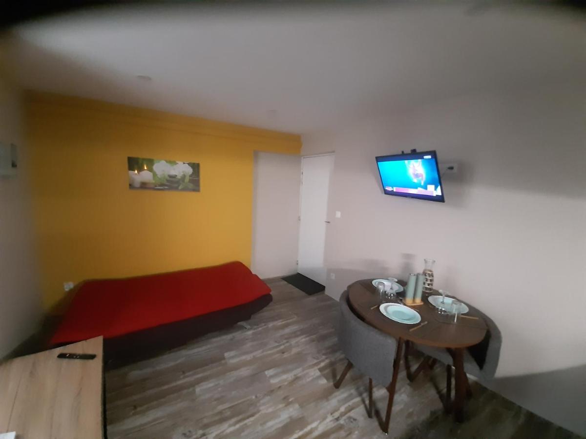 APT T2 COSY de 40 à 50 M2 Idéal pour un déplacement PRO  Les IRIS Bourg-Saint-Andéol Extérieur photo