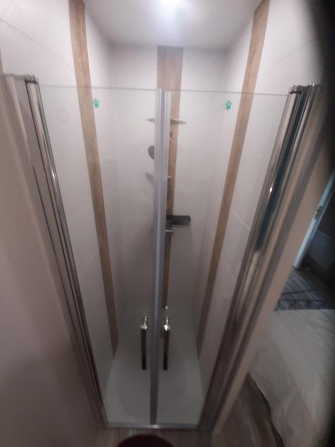 APT T2 COSY de 40 à 50 M2 Idéal pour un déplacement PRO  Les IRIS Bourg-Saint-Andéol Extérieur photo